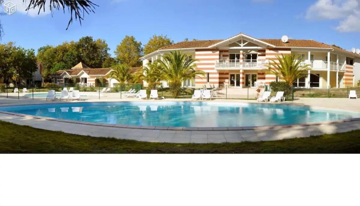 Soulac-Sur-Mer avec Piscine Extérieur photo